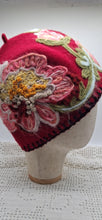 Carica l'immagine nel visualizzatore di Gallery, Cappello - Winter's hat Red 7636