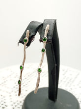 Carica l'immagine nel visualizzatore di Gallery, Orecchini argento e Cromo Diopside  AEQUOREA