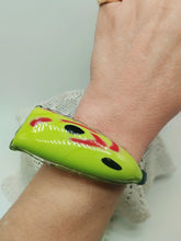 Carica l'immagine nel visualizzatore di Gallery, Bracciale vetro STONE VERDE PISELLO Small