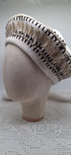 Carica l'immagine nel visualizzatore di Gallery, Cappello - Winter's hat Naturale  7650