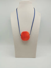 Carica l&#39;immagine nel visualizzatore di Gallery, Collana vetro Sasso Orange