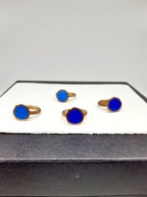 Carica l&#39;immagine nel visualizzatore di Gallery, Anello  bronzo e smalto/enamel BLU SCURO