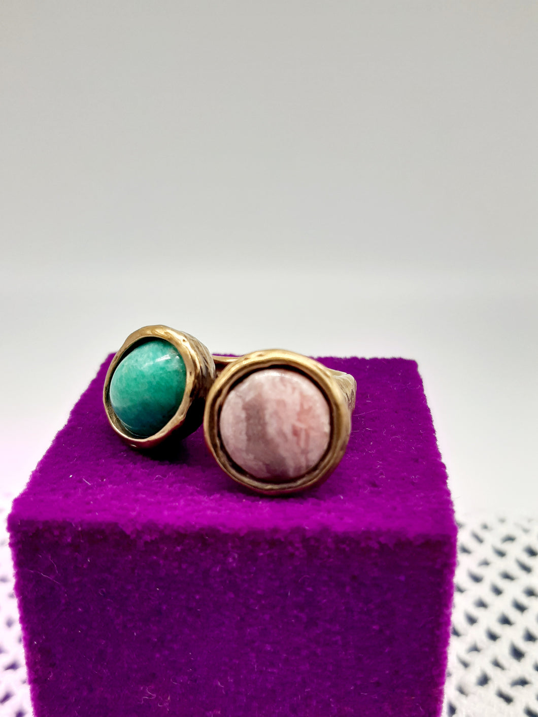 Anello bronzo, amazzonite e diaspro rosa