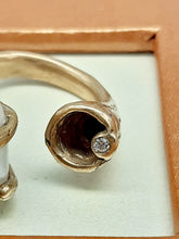 Carica l&#39;immagine nel visualizzatore di Gallery, Anello bronzo, perla e diamante