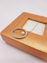 将图片加载到图库查看器，Collana corta argento e perla ARCH UNO