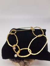 Carica l&#39;immagine nel visualizzatore di Gallery, Bracciale gold p. e perla ONDA